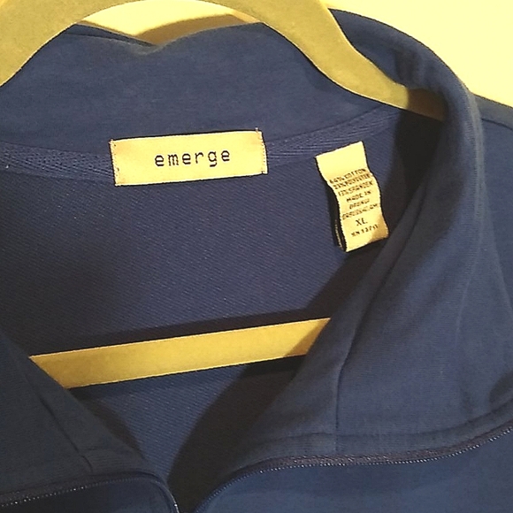 👍 Energe XL Long Sleeve 1/4 Zip Shirt - Picture 2 of 4